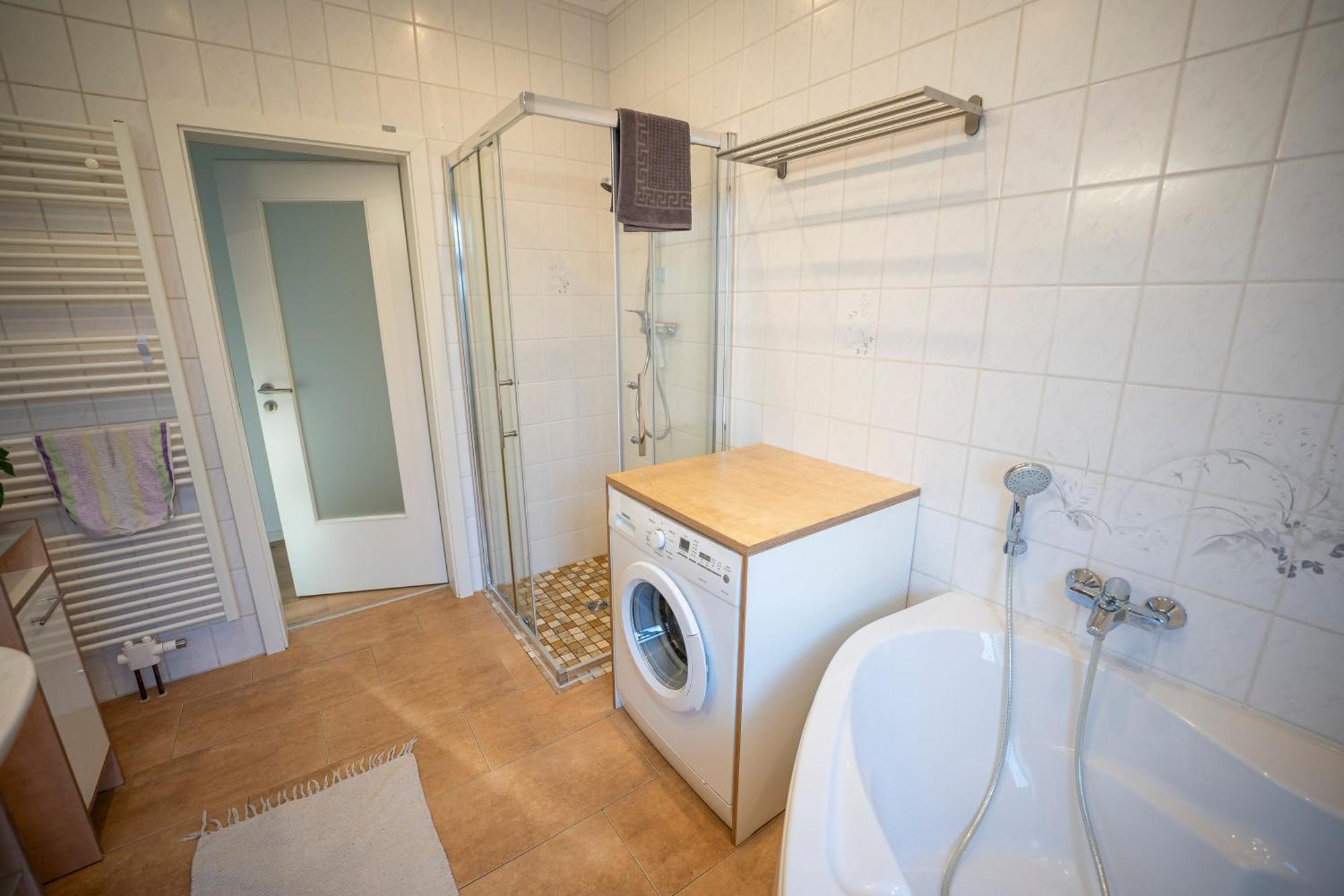Appartamento Haus Unterm Mammutbaum - Elberadweg Magdeburgo Esterno foto